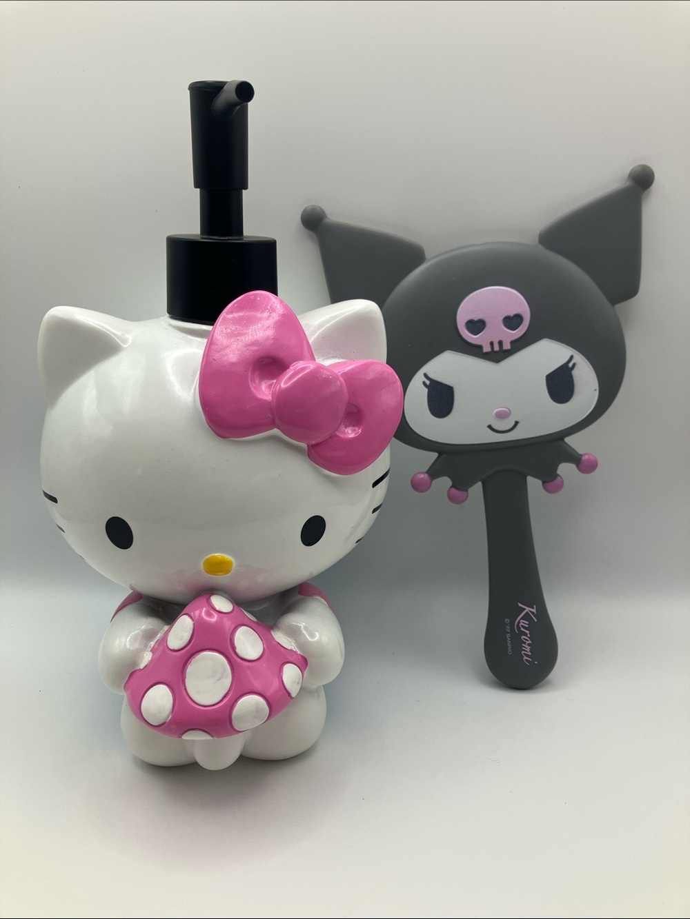 Sanrio Hello Kitty Soap Dispenser Kuromi Hand Mirror Vanity Bathroom Decor Set